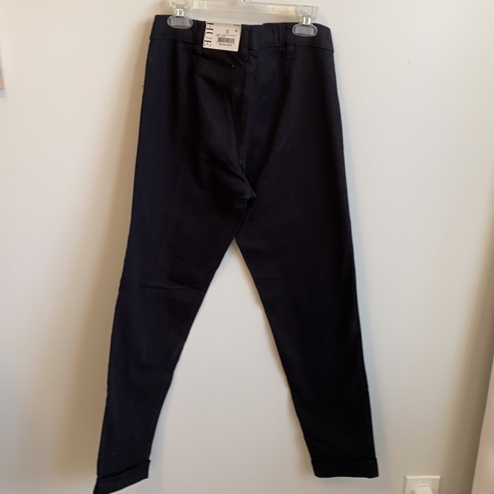 Hue Cuffed Chino Skimmer Black - Picture 3 of 8